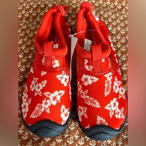 Land’s End Water Shoes Size Youth Medium